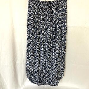 Boho Faded‎ Glory Long Skirt, blue and white, Size Med Whimsical, Fairy